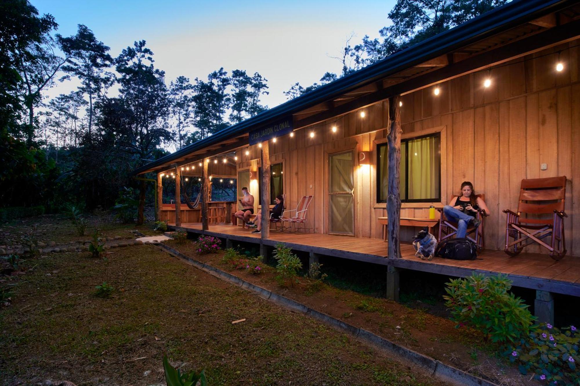 Finca Amistad Cacao Lodge Bijagua Eksteriør billede